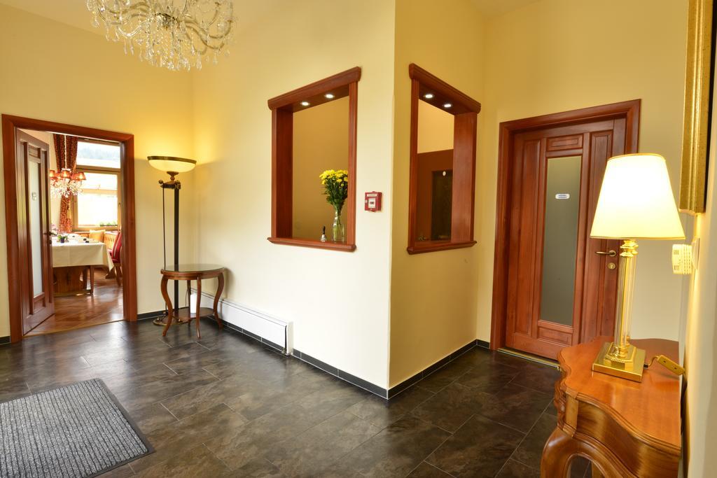 Hotel Beretta Ахенкирьх Экстерьер фото